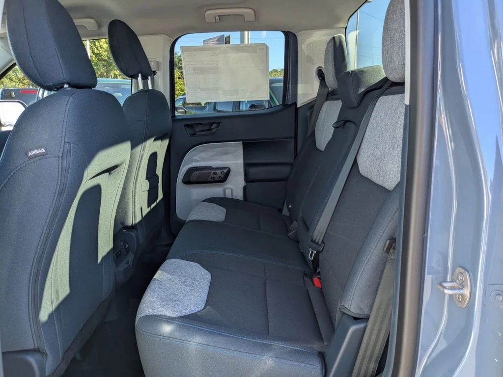 New 2025 Azure Gray Metallic Tri-Coat Ford XLT image 14