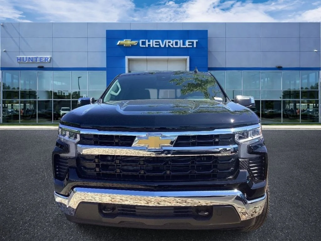 New 2026 Black Chevrolet LT image 5