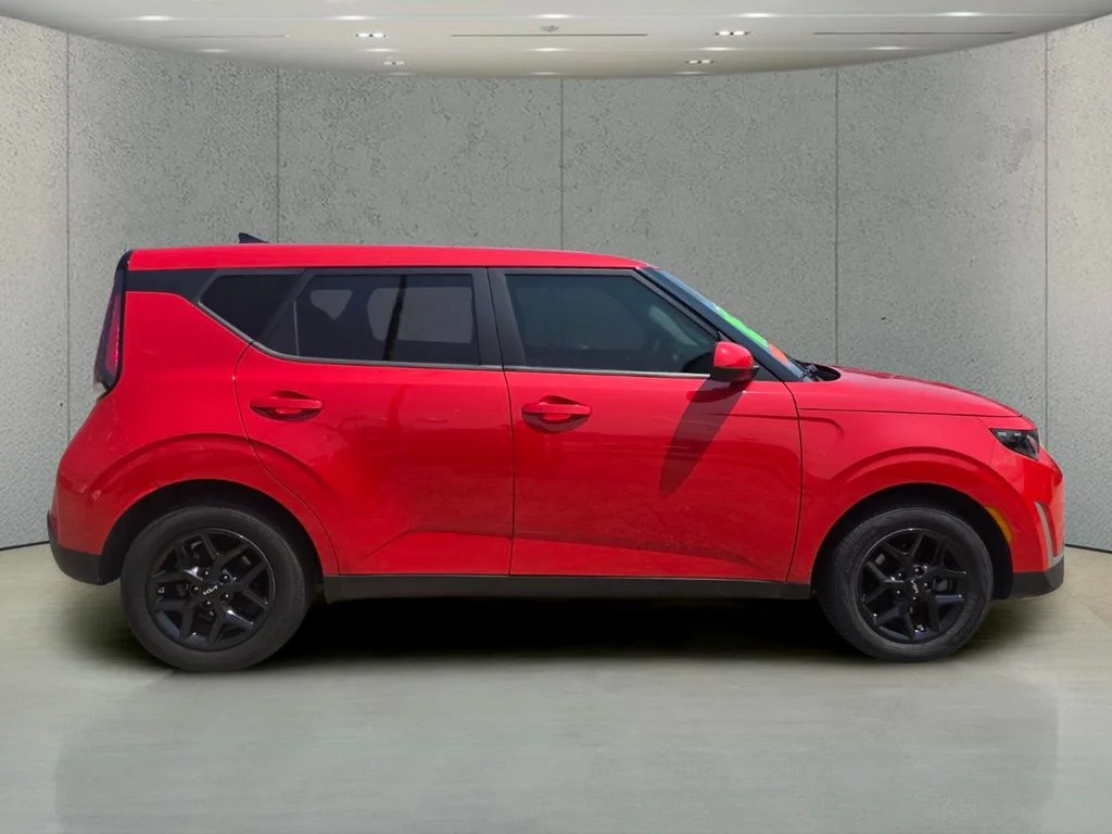 Used 2025 Red Kia LX image 6