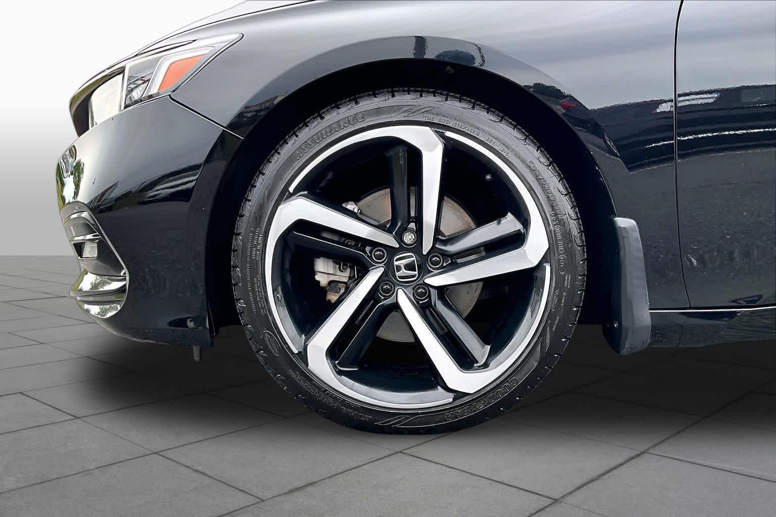 Used 2020 Crystal Black Pearl Honda Sport image 11