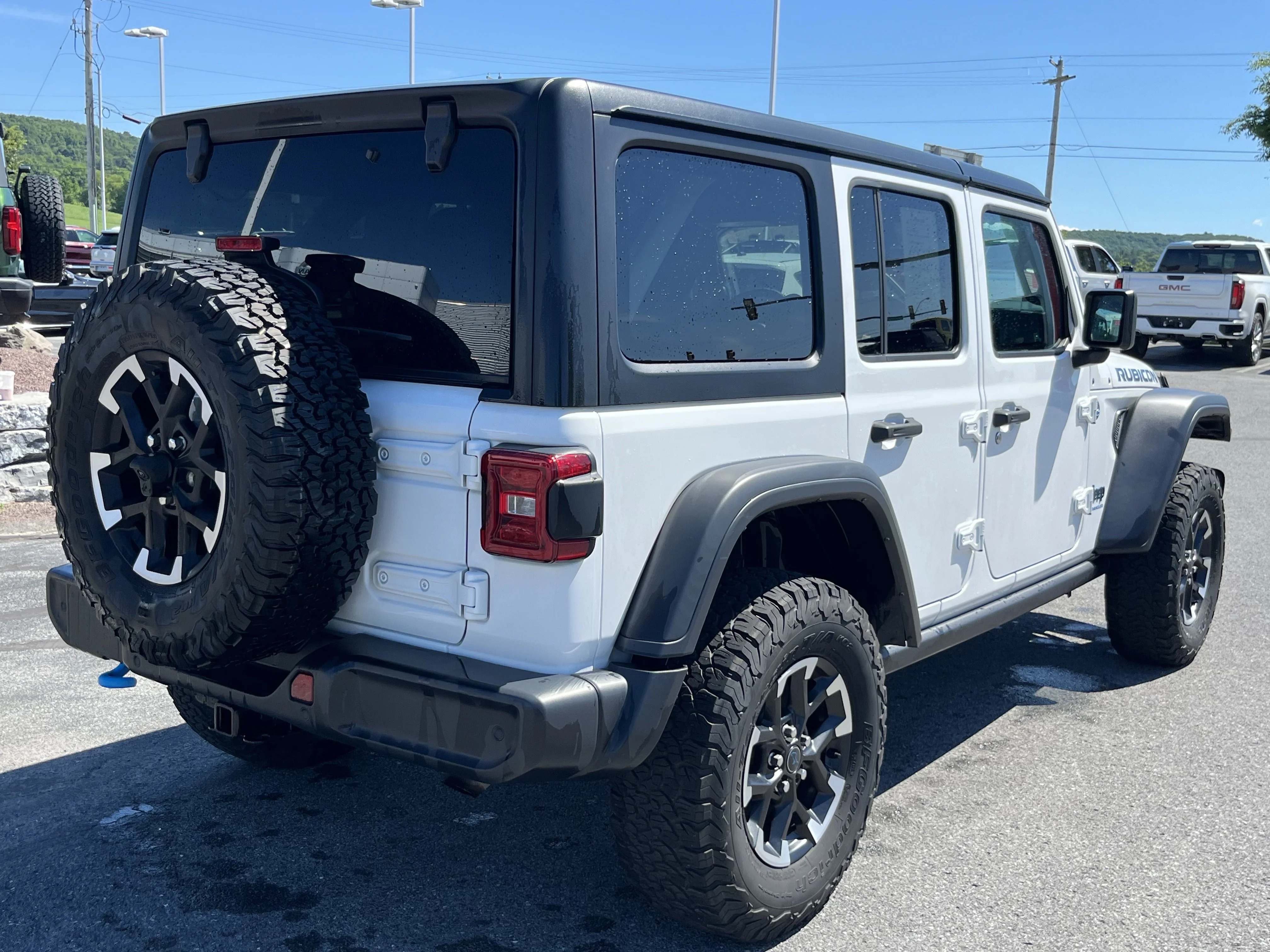 Used 2024 Bright White Clearcoat Jeep Rubicon 4xe image 5