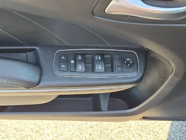 Used 2019 Black Dodge R/T Scat Pack image 14