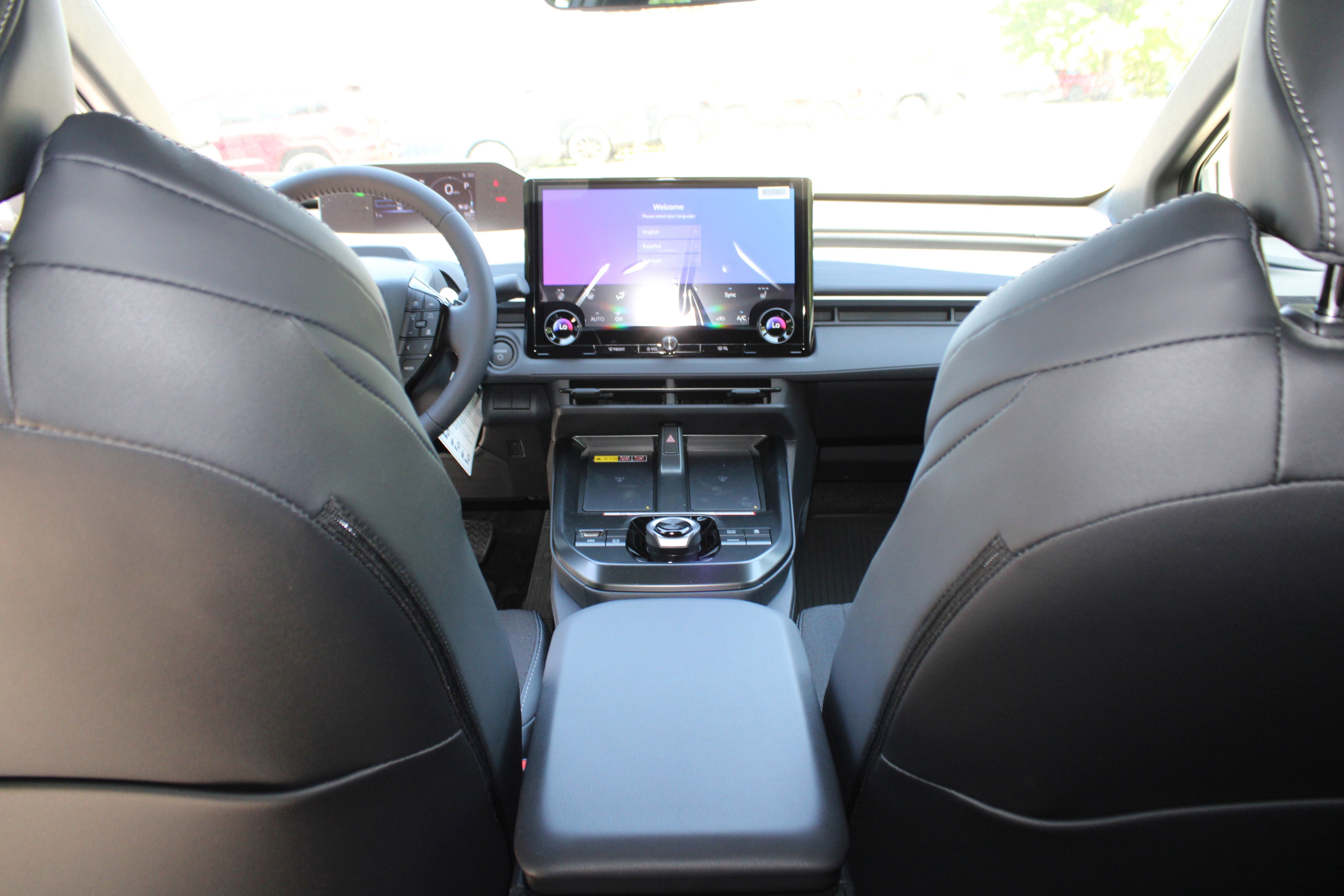 2026 Toyota C-HR SE - Photo 27