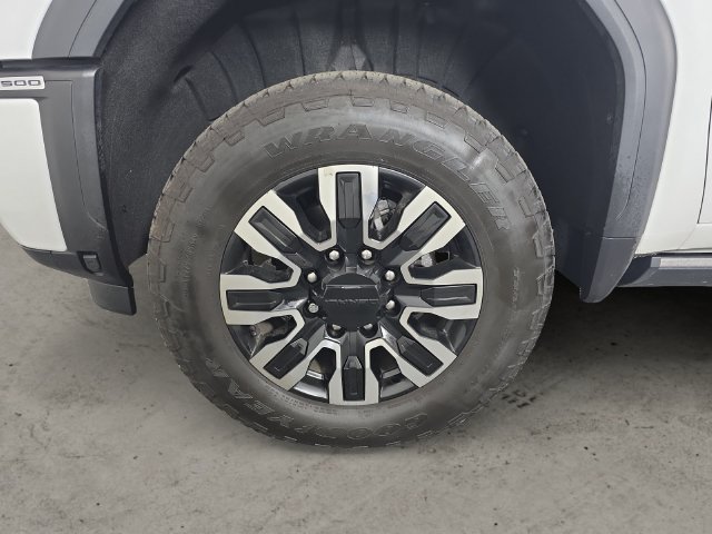 Certified Used 2025 Summit White GMC Denali Ultimate image 7