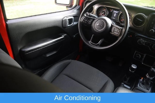 Used 2019 Red Jeep Sport image 2