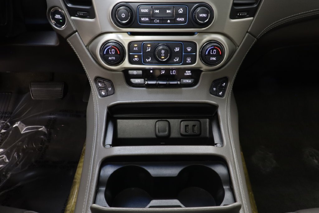 Used 2017 Silver GMC Denali image 12