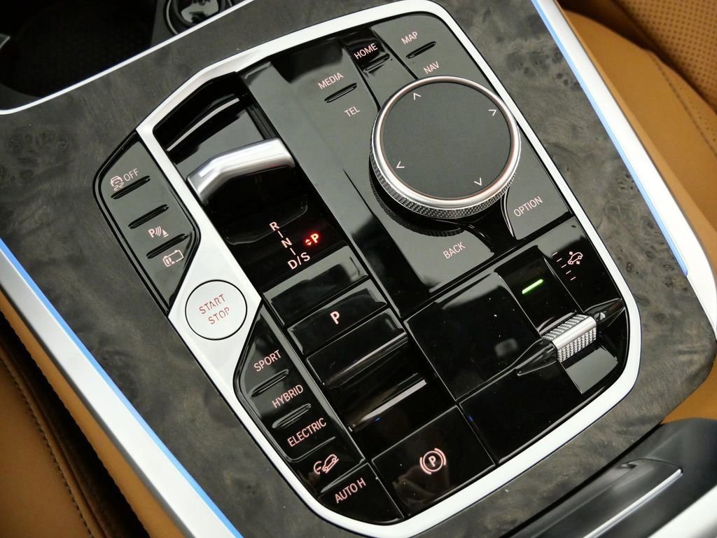 Used 2026 Carbon Black Metallic BMW xDrive50e image 49