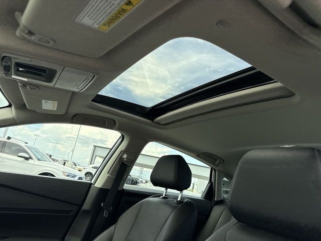 Used 2025 Silver Honda Touring image 22