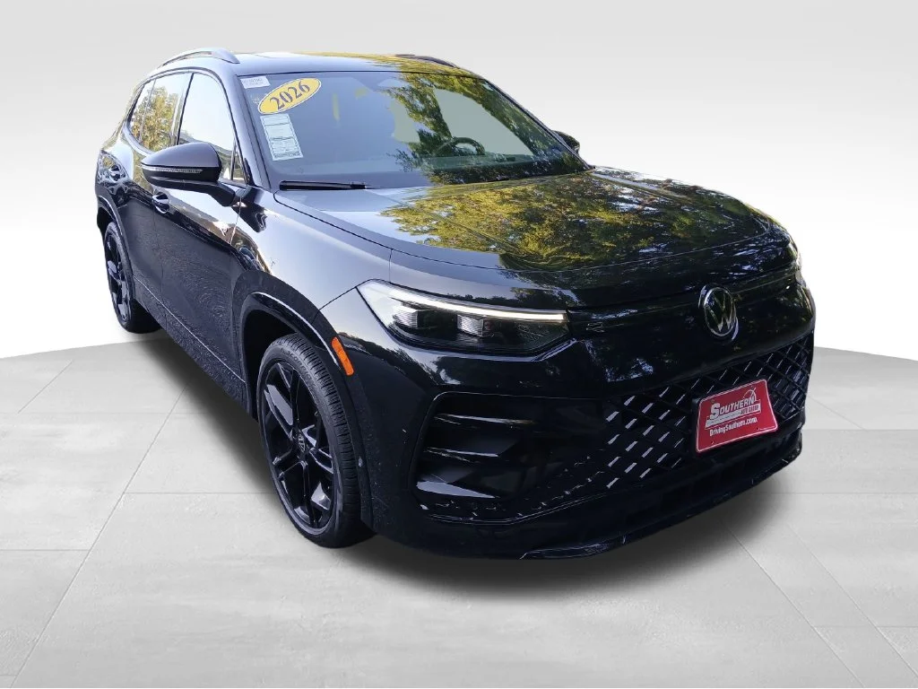 Used 2026 Black Volkswagen SE R-Line Black image 8