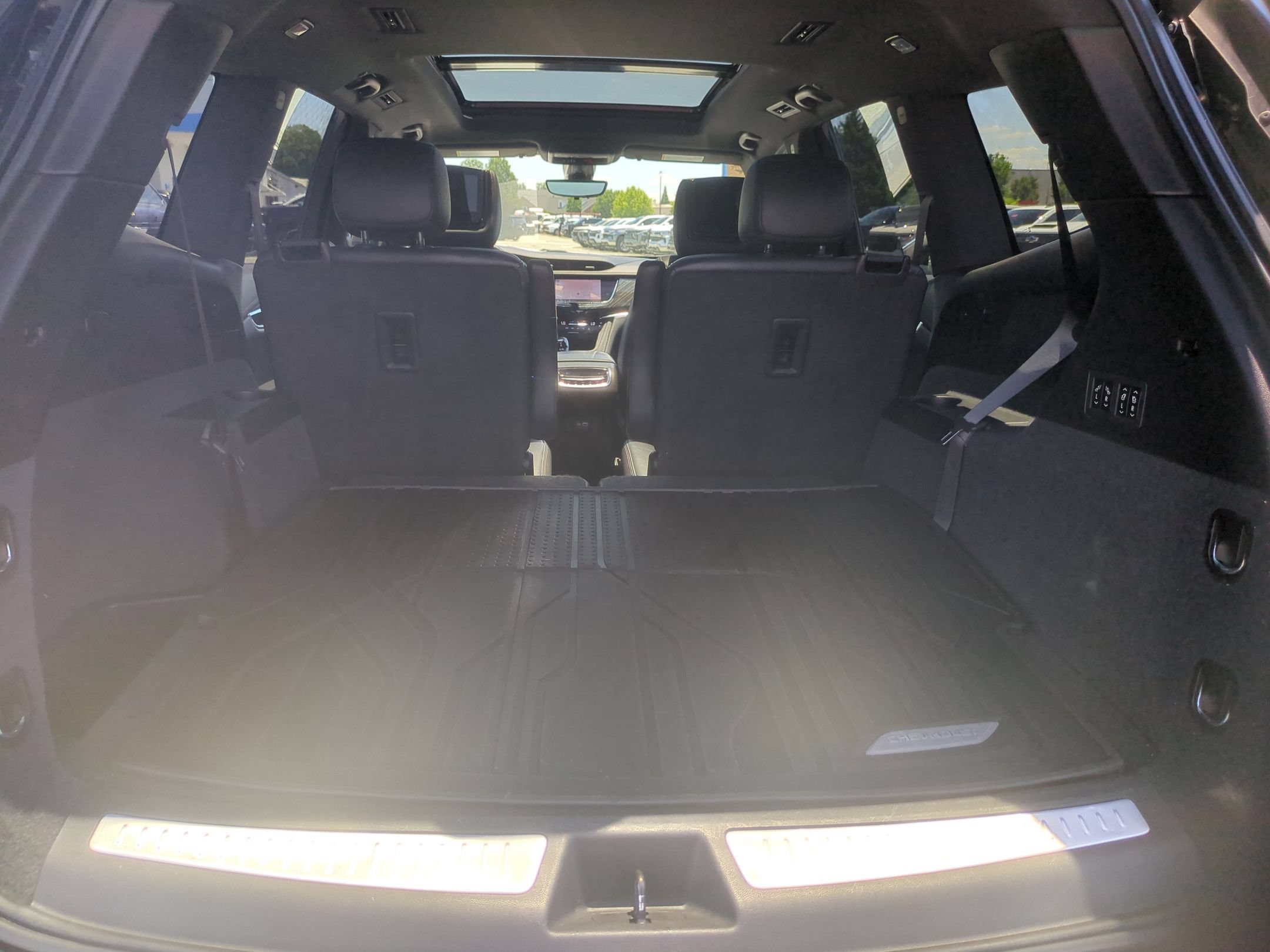 Used 2020 Stellar Black Metallic Cadillac AWD Premium Luxury image 34