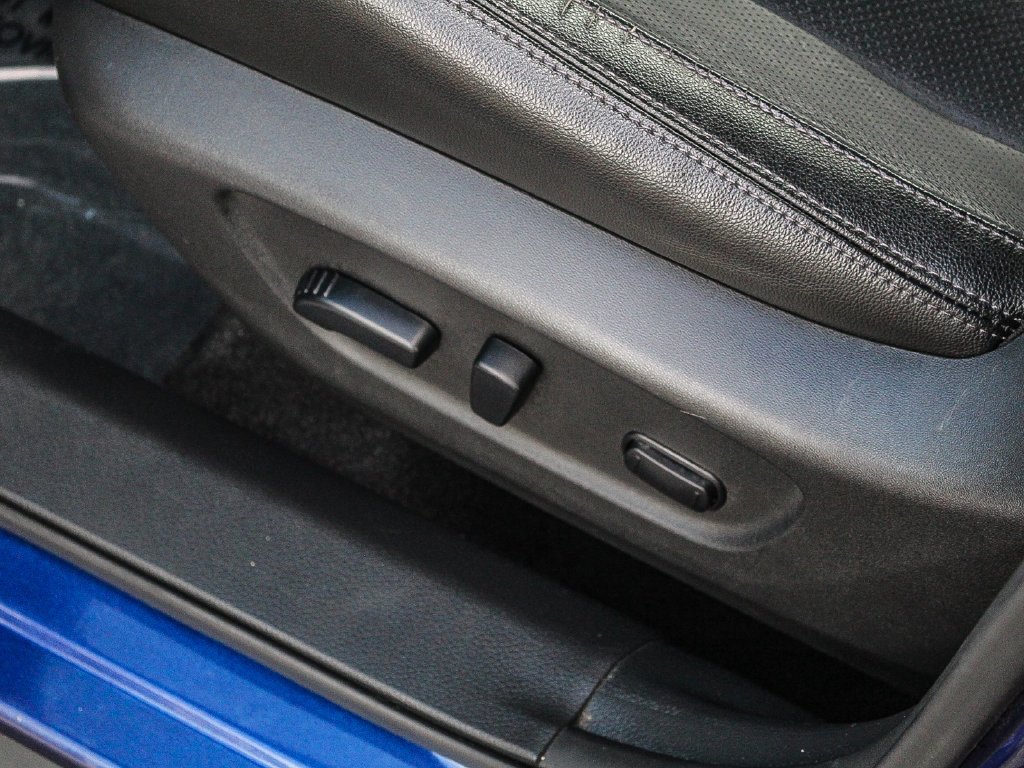 Used 2019 Blue Nissan Hybrid SL image 23