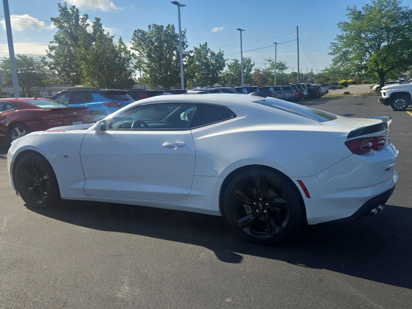 Used 2024 Summit White Chevrolet 2LT image 4
