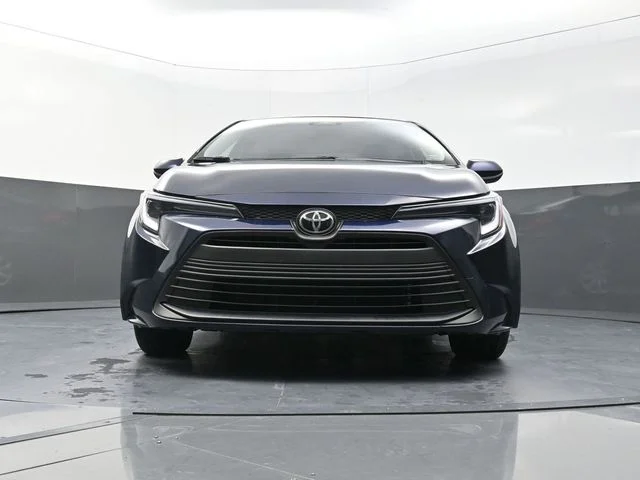 Used 2026  Toyota LE image 31