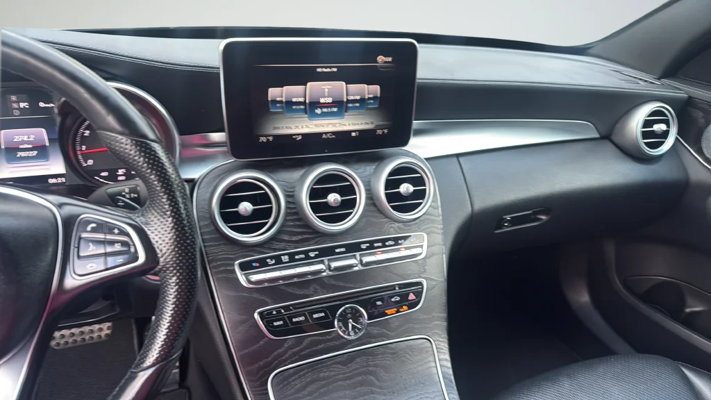 Used 2016 Silver Mercedes-Benz C 300 image 15