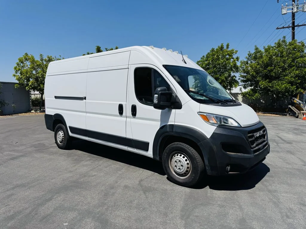 Used 2025 White Ram High Roof image 5