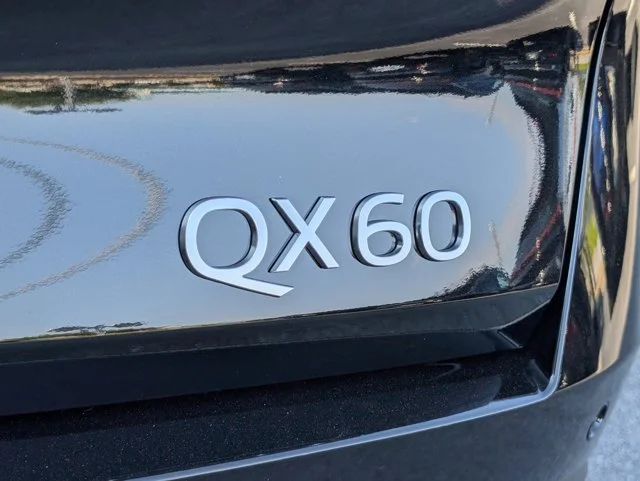 New 2027 MINERAL BLACK INFINITI LUXE image 31