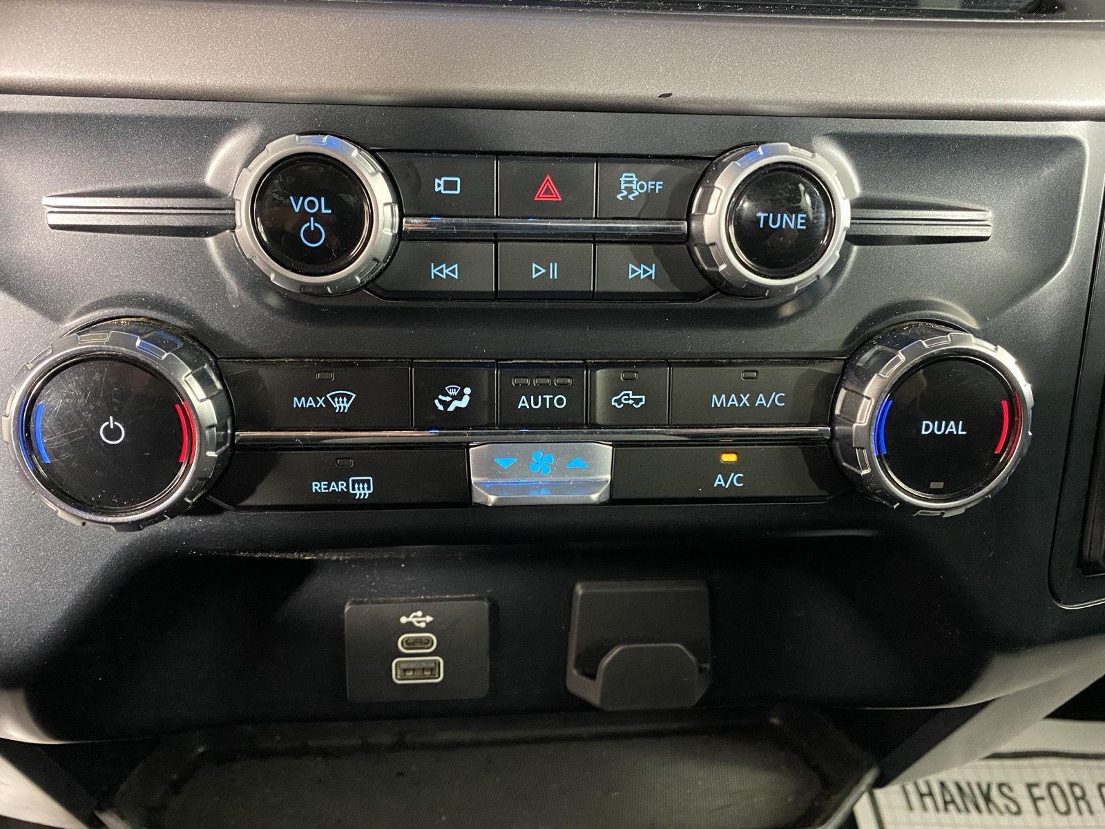Used 2025 Iconic Silver Ford XLT image 19