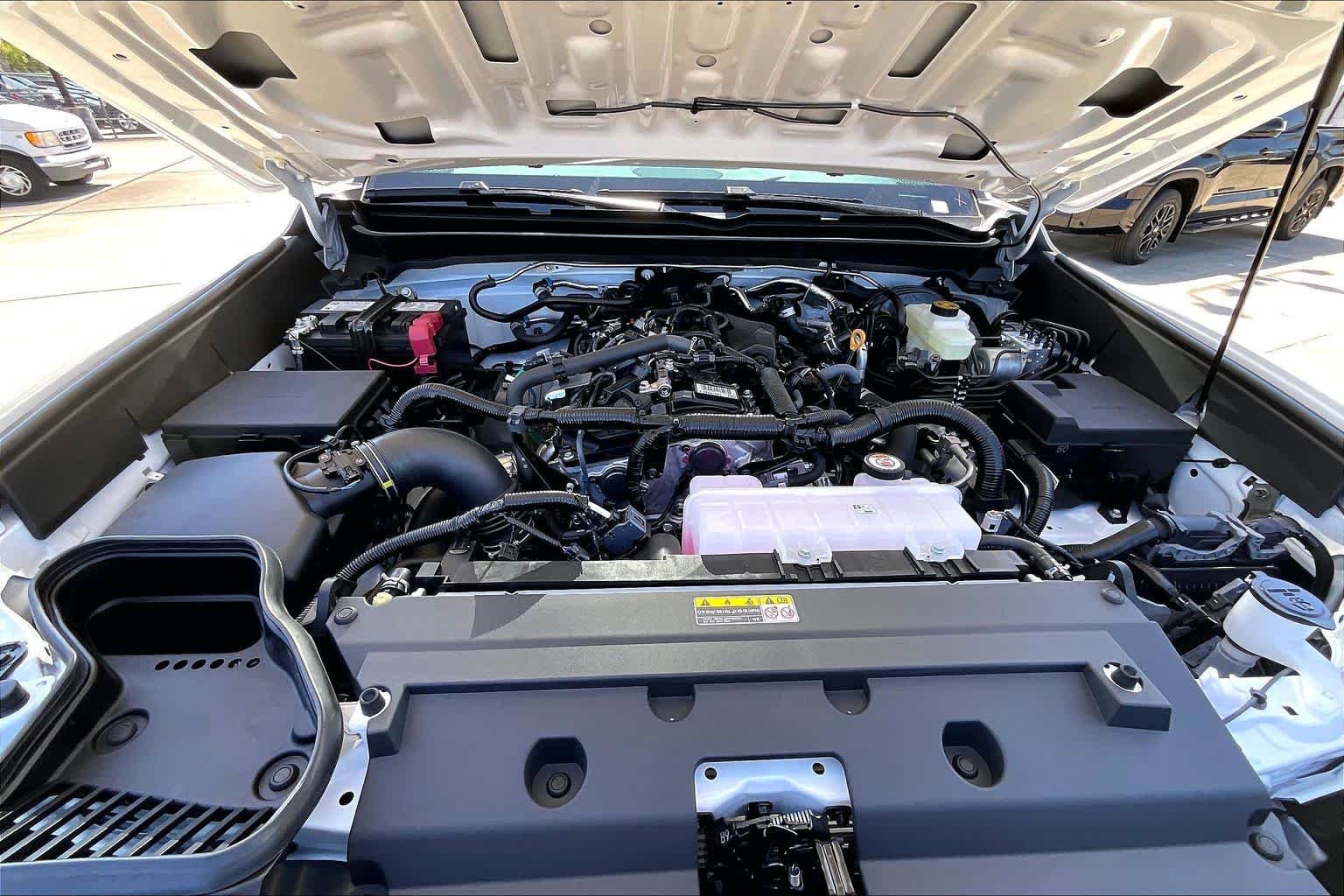 2026 Toyota Tacoma SR5 - Photo 16