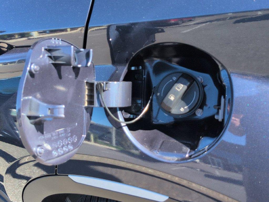 New 2026 White Hyundai SEL w/Two-Tone Roof image 18