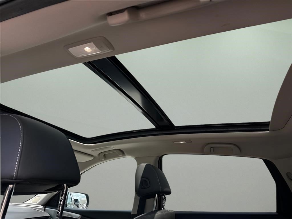Used 2021  Acura w/Technology Package image 15