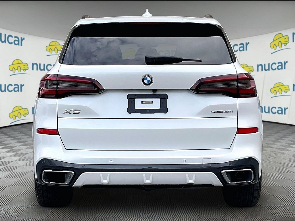 Used 2022 White BMW xDrive40i image 5
