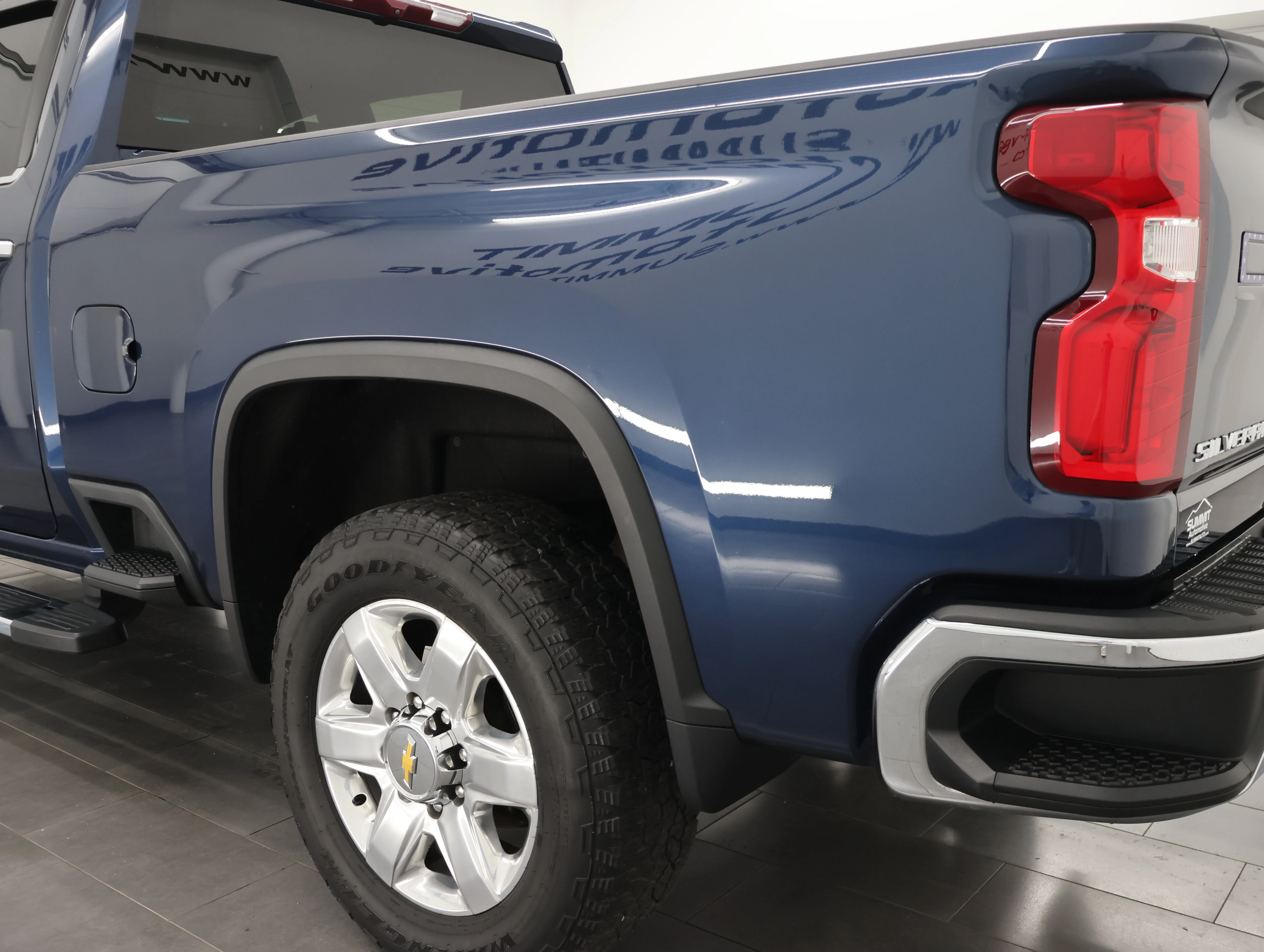 Used 2023 Northsky Blue Metallic Chevrolet LTZ image 30