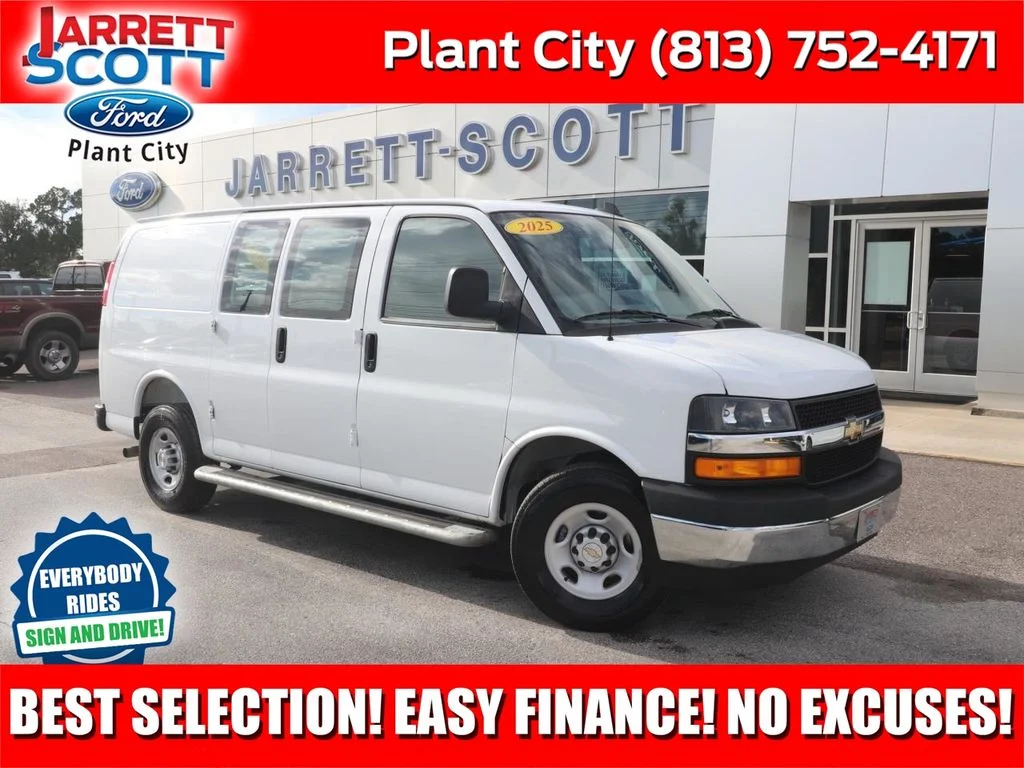 2025 Chevrolet Express Cargo