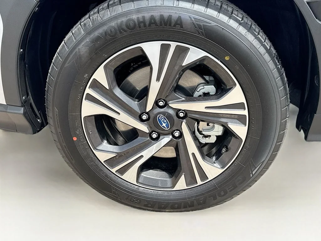New 2026 ICE SILVER METALLIC Subaru Premium image 38