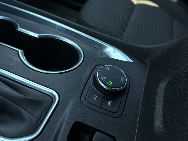 Used 2022 Black Chevrolet LT image 28