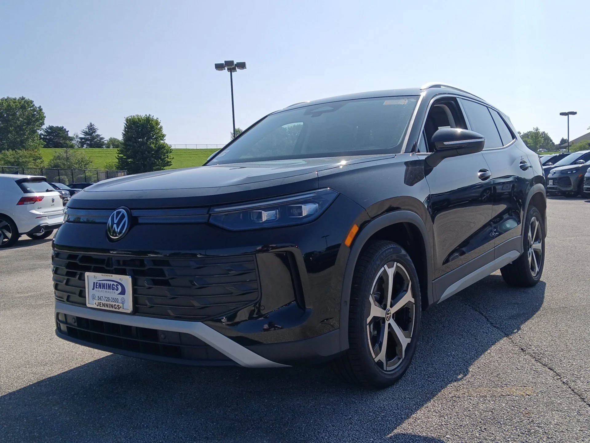 New 2026 Deep Black Pearl Volkswagen SE image 6