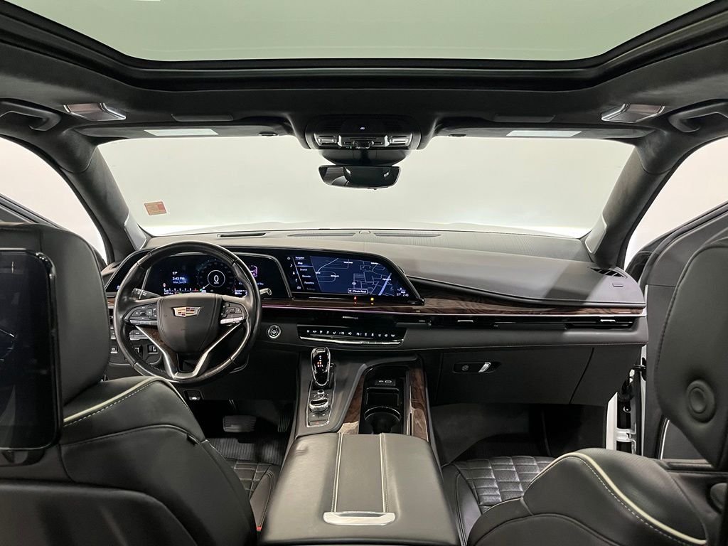 Used 2022 Crystal White Tricoat Cadillac Sport Platinum image 21