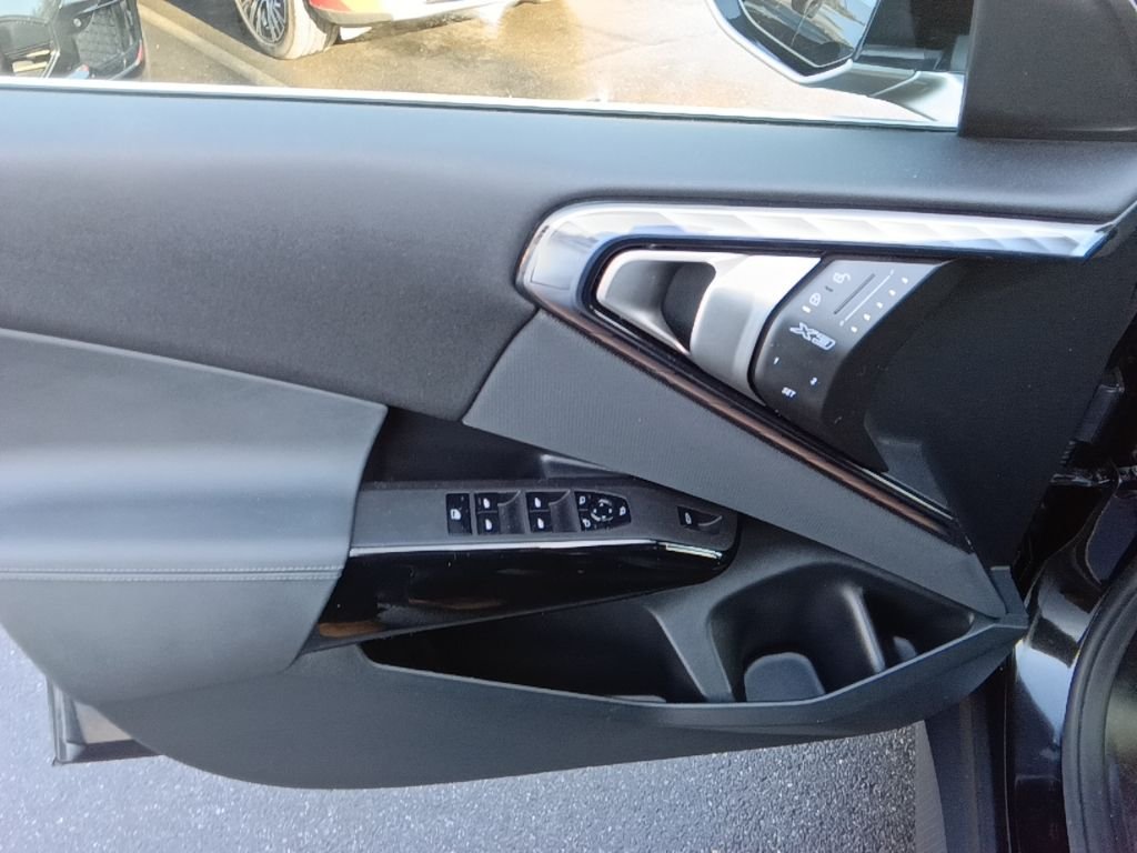 2026 BMW X3 30 - Photo 9