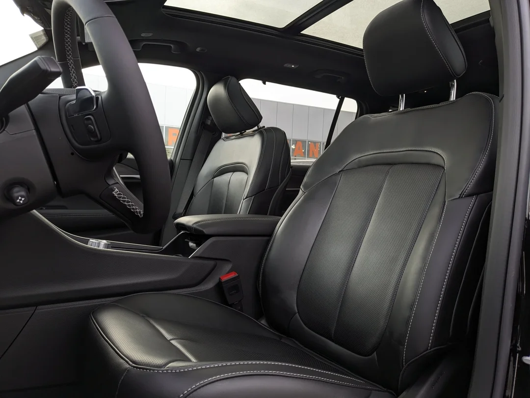 New 2025 Black Jeep Limited - - 4x4 - Luxury Tech II - Black App Pkge - Panoramic Sunroof & More! image 14