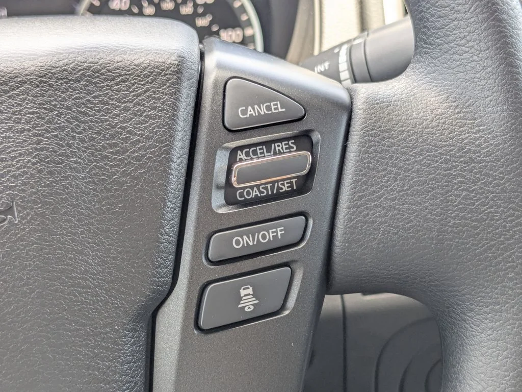 2025 Nissan Frontier SV - Photo 25