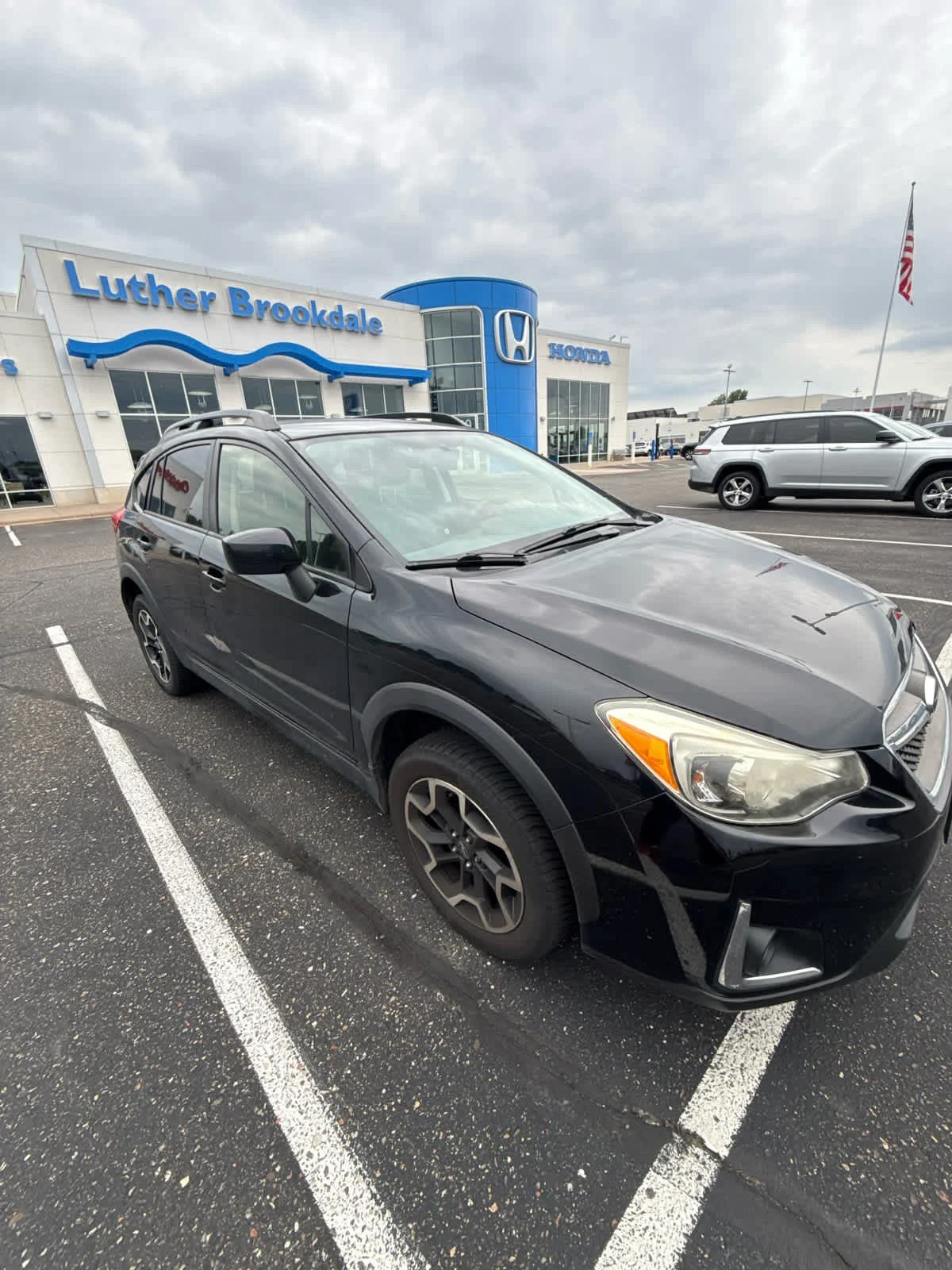 Used 2017 Crystal Black Silica Subaru Premium image 5