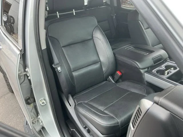 Used 2019 SILVER ICE METALLIC Chevrolet LTZ image 21