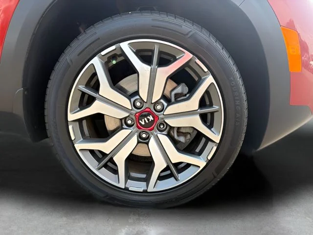 Used 2021 Orange Kia SX image 33