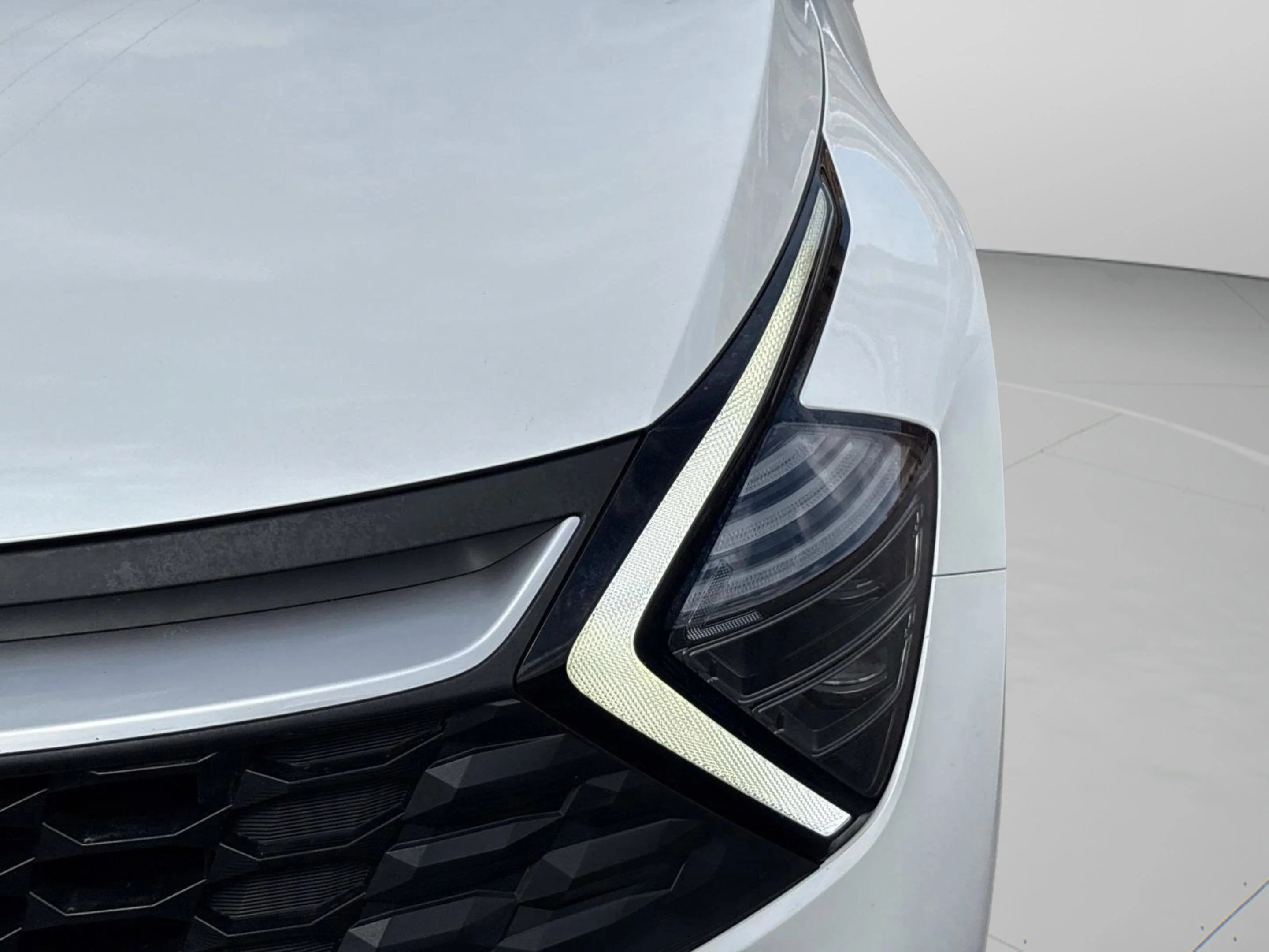 2024 Kia Sportage LX - Photo 10