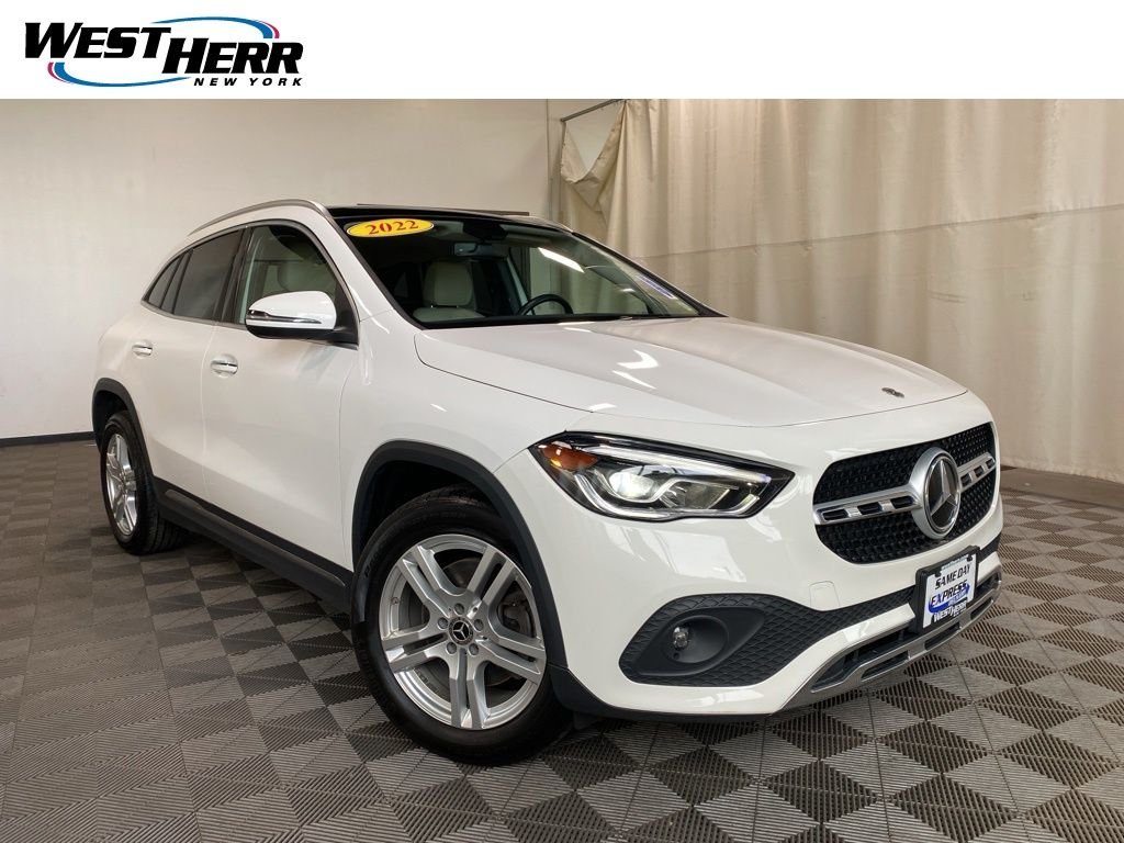 2022 Mercedes-Benz GLA GLA 250 4MATIC's photo