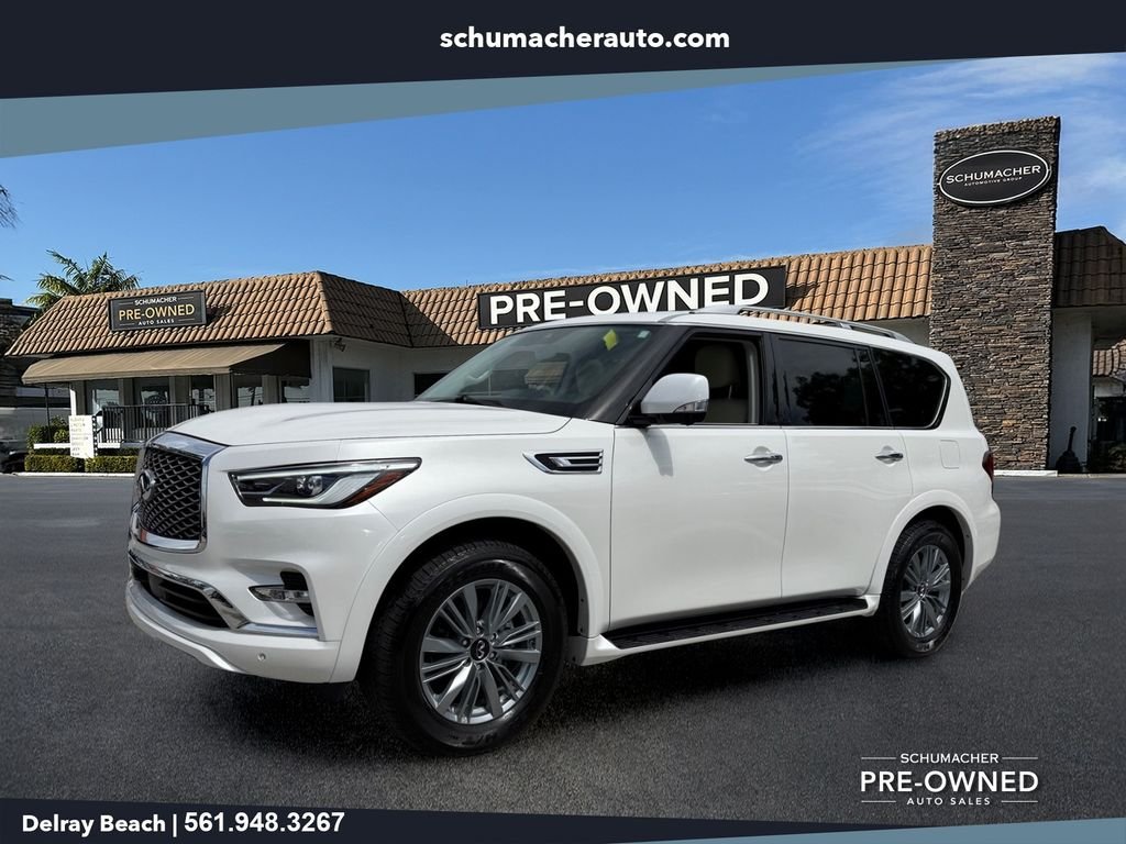 Used 2024 White INFINITI LUXE image 3