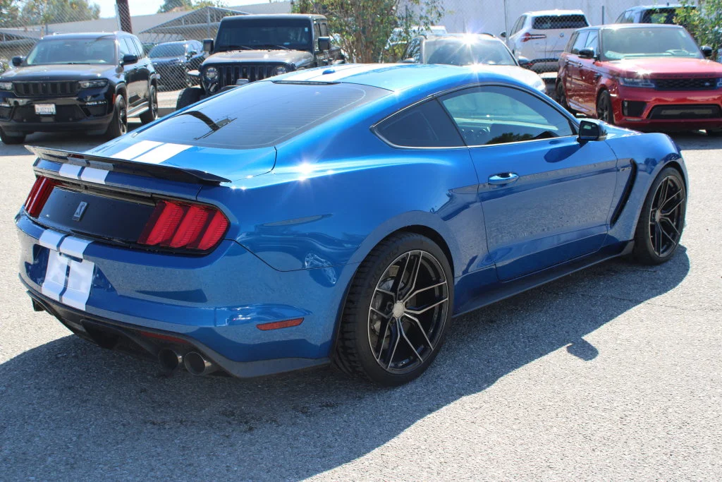 Used 2017 Blue Ford Shelby GT350 image 4