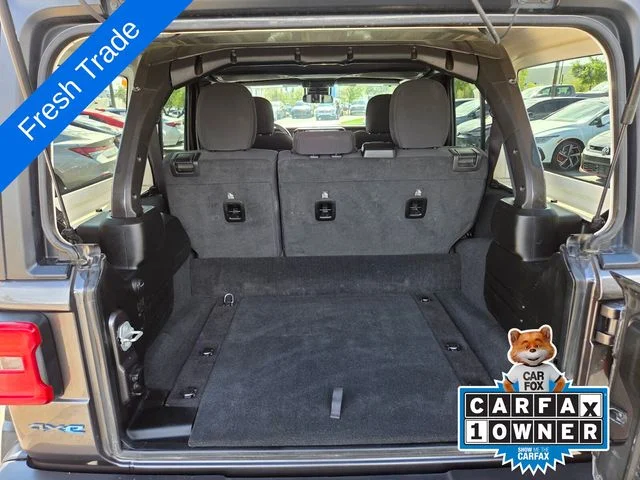 Used 2024 Gray Jeep Rubicon 4xe image 13