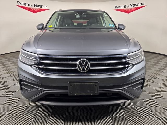 Used 2022 Platinum Gray Metallic Volkswagen 2.0T SE image 2