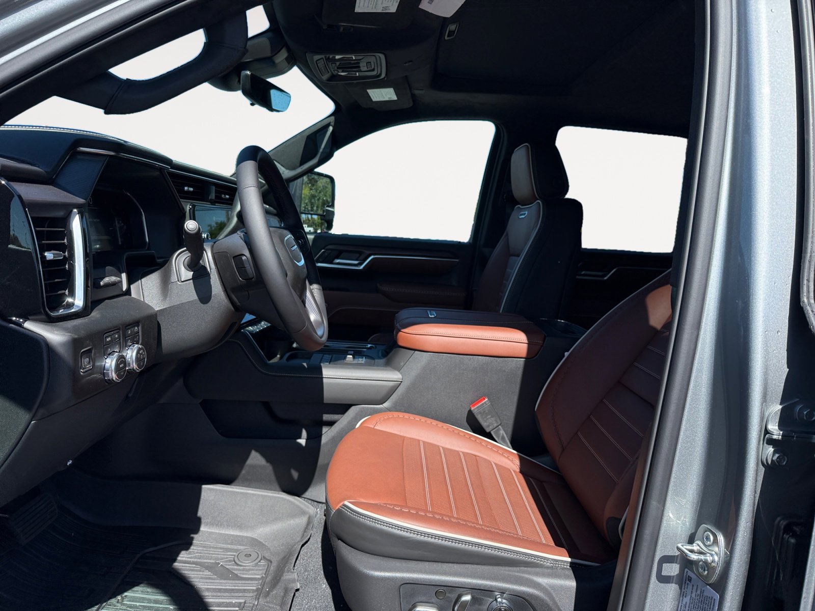 2026 GMC Sierra 2500HD Denali Ultimate - Photo 10