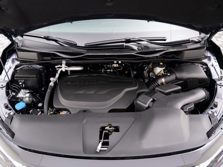 New 2026 Modern Steel Metallic Honda Touring image 32