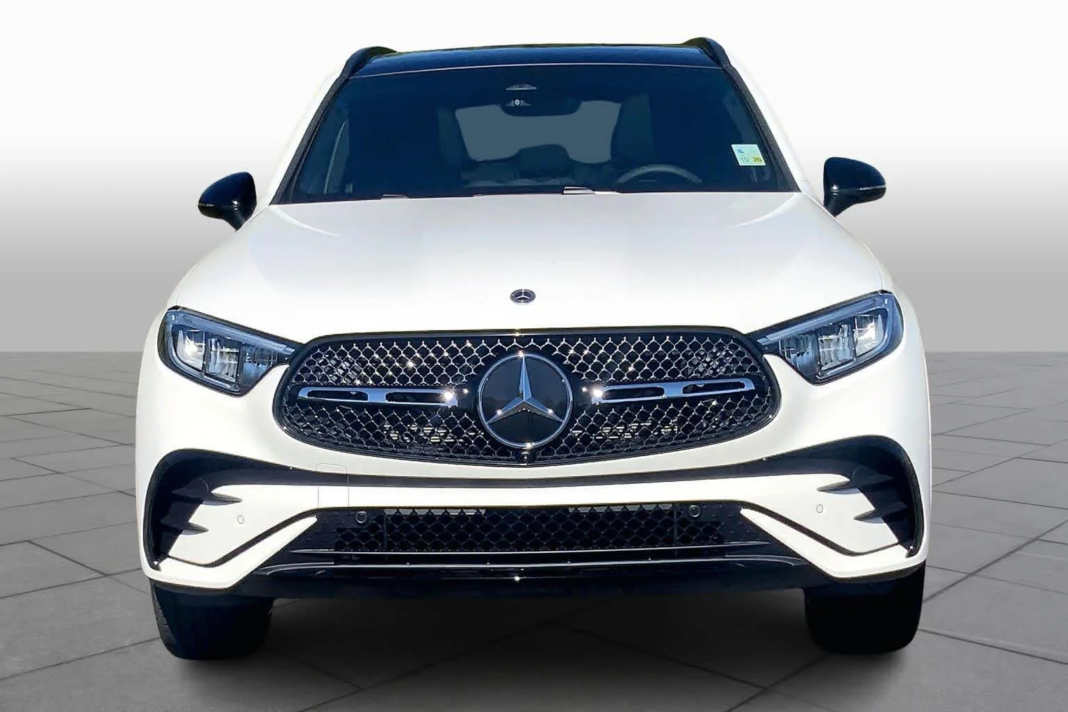 New 2026 Polar White Mercedes-Benz GLC 300 image 3