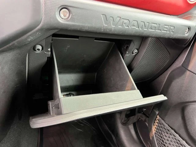Used 2018 Gray Jeep Unlimited Rubicon image 41
