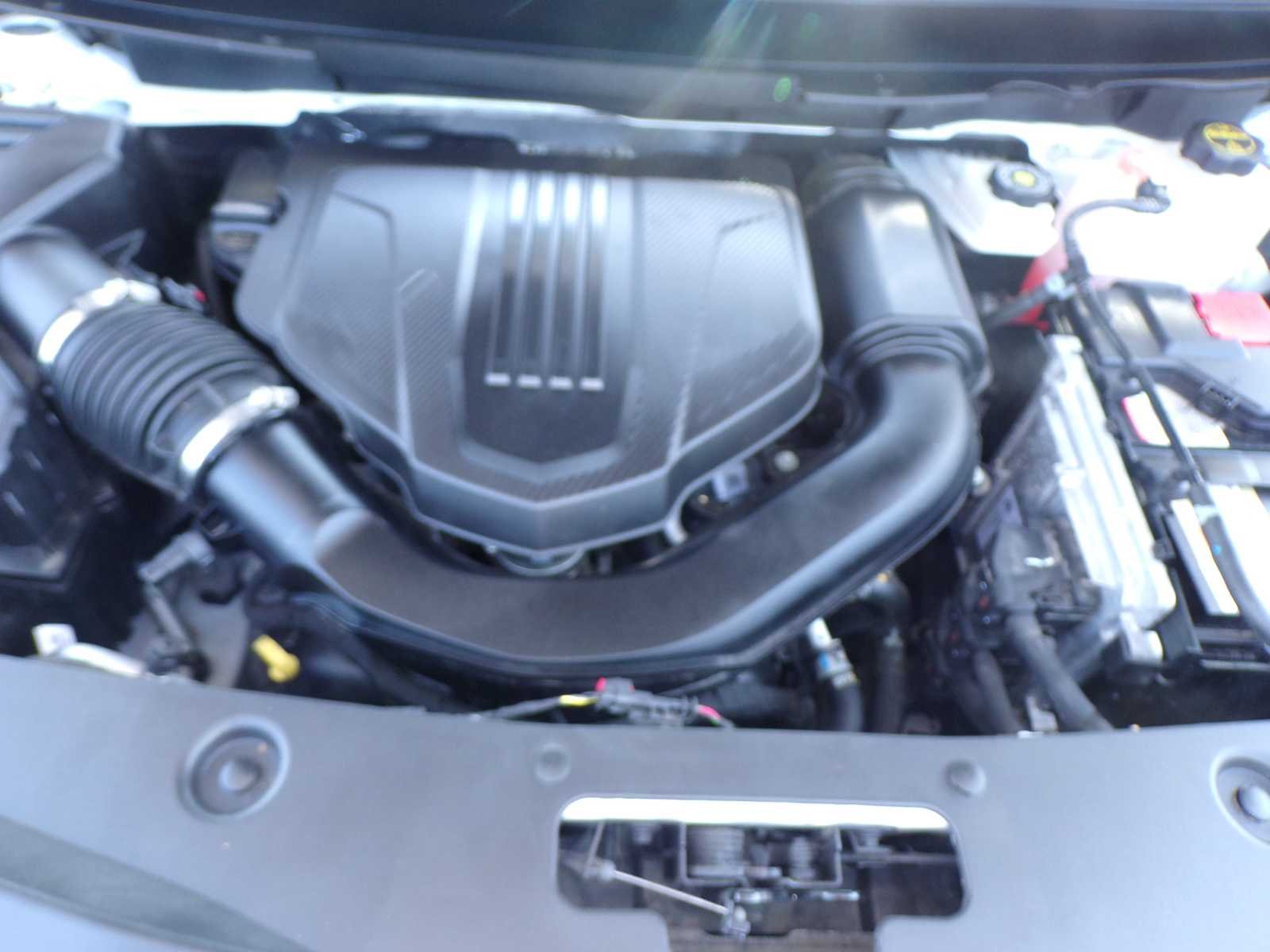 Used 2025 White Frost Tricoat Buick Avenir image 30