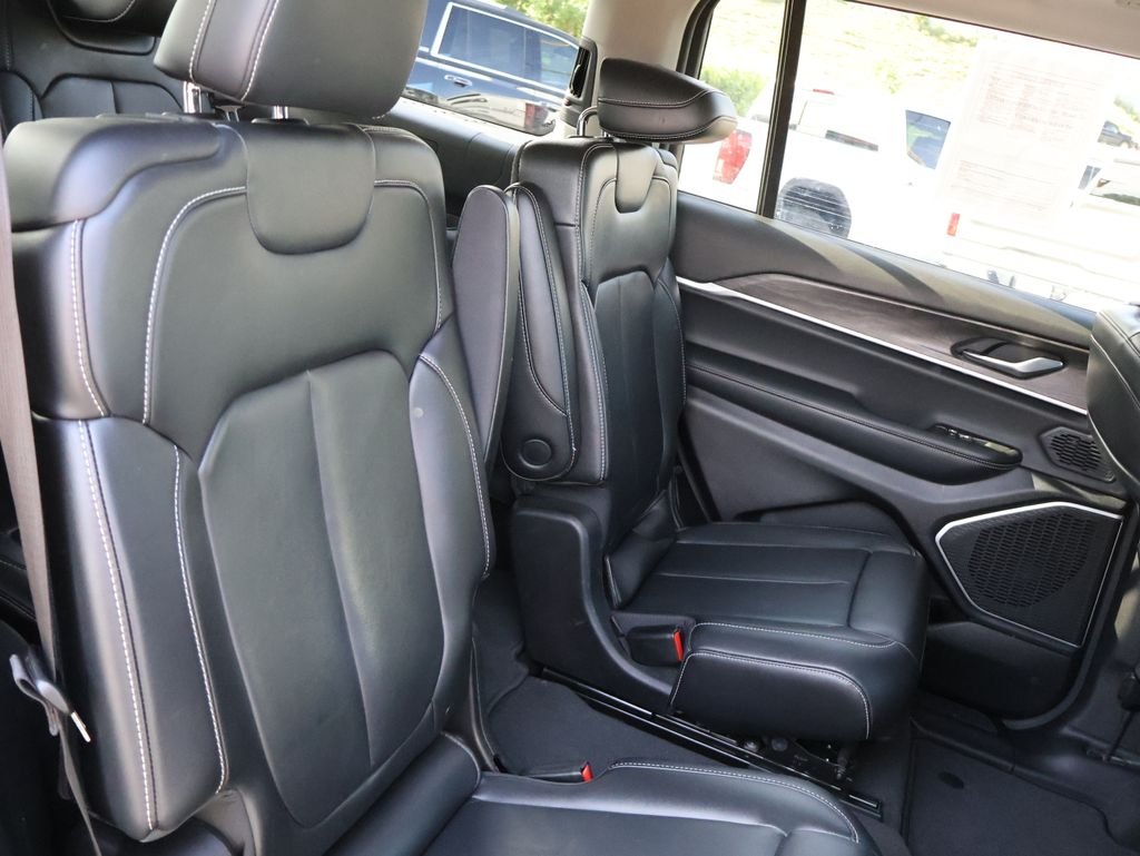 Used 2021 Silver Jeep Limited image 12