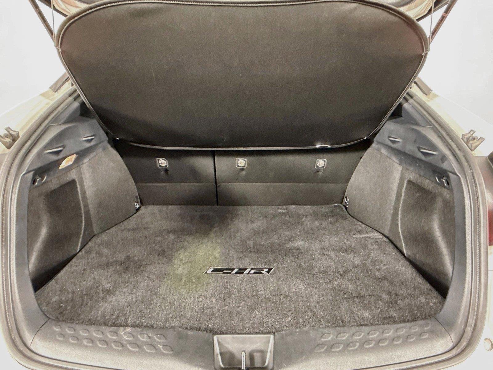 Used 2019 Blizzard Pearl Toyota Limited image 36